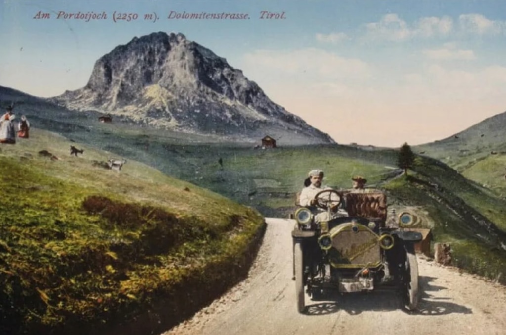 La Grande strada delle Dolomiti al Pordoi