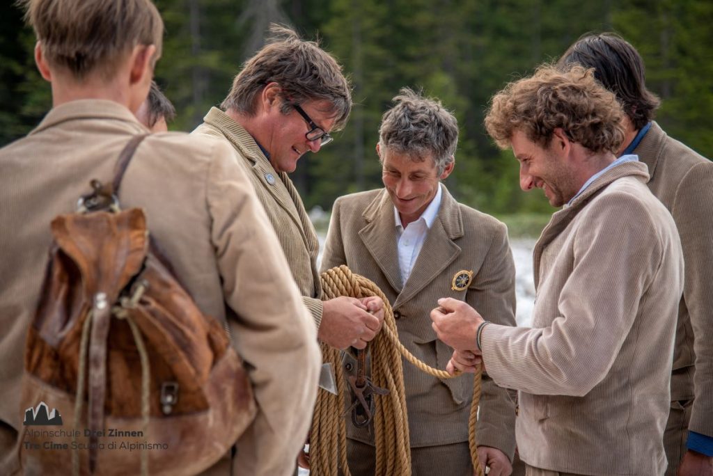 Le Guide di Sesto con gli abiti di fine Ottocento. Foto Daniel Rogger