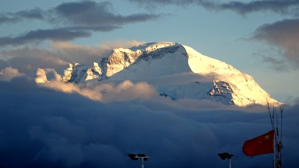 Lo Shisha Pangma dal campo base