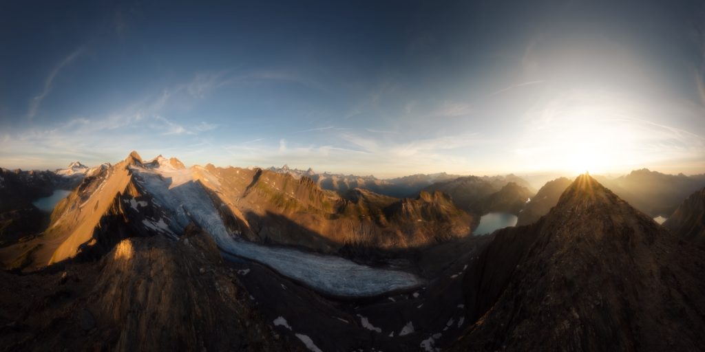 Nascita e morte. Foto Luca Mazza