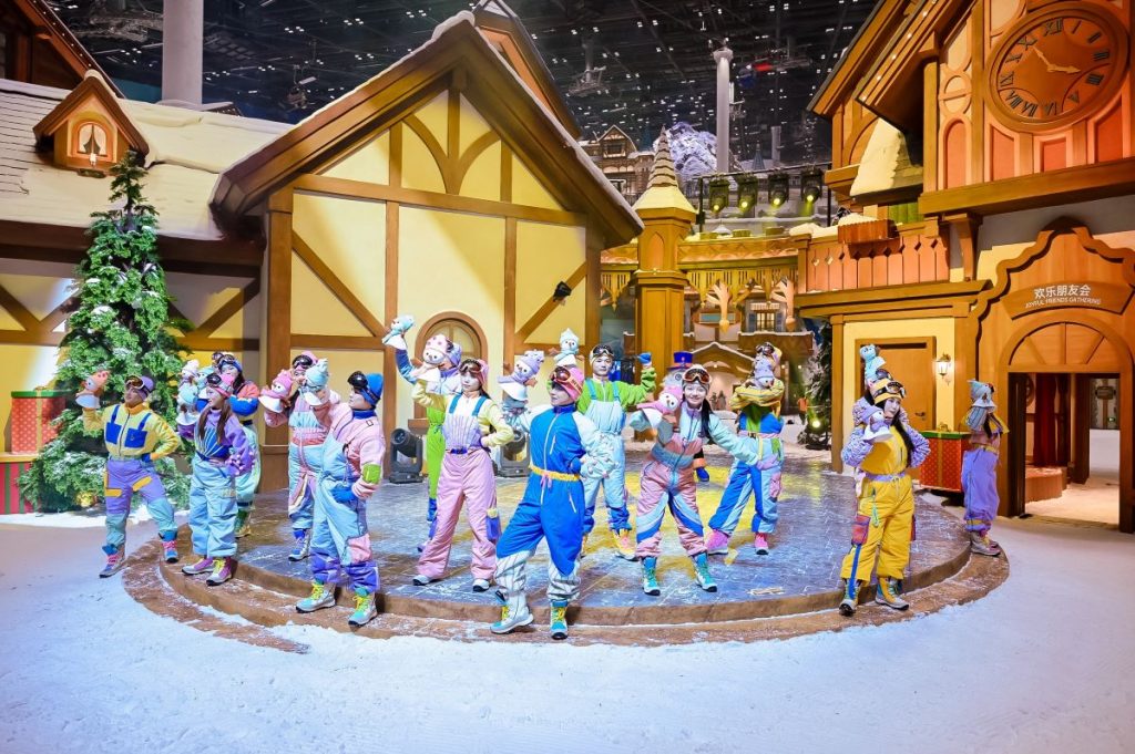 Nel nuovo L+Snow di Shanghai non mancano gli animatori. @ ANSA