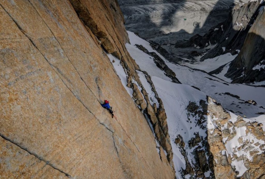 Ragazzo su Eternal Flame. Foto IG ragazzo.stefano