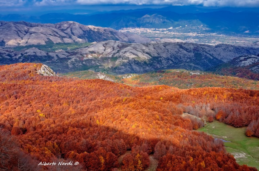 Panorama autunnale dalla vetta del Monte Cervati. Foto Alberto Nardi