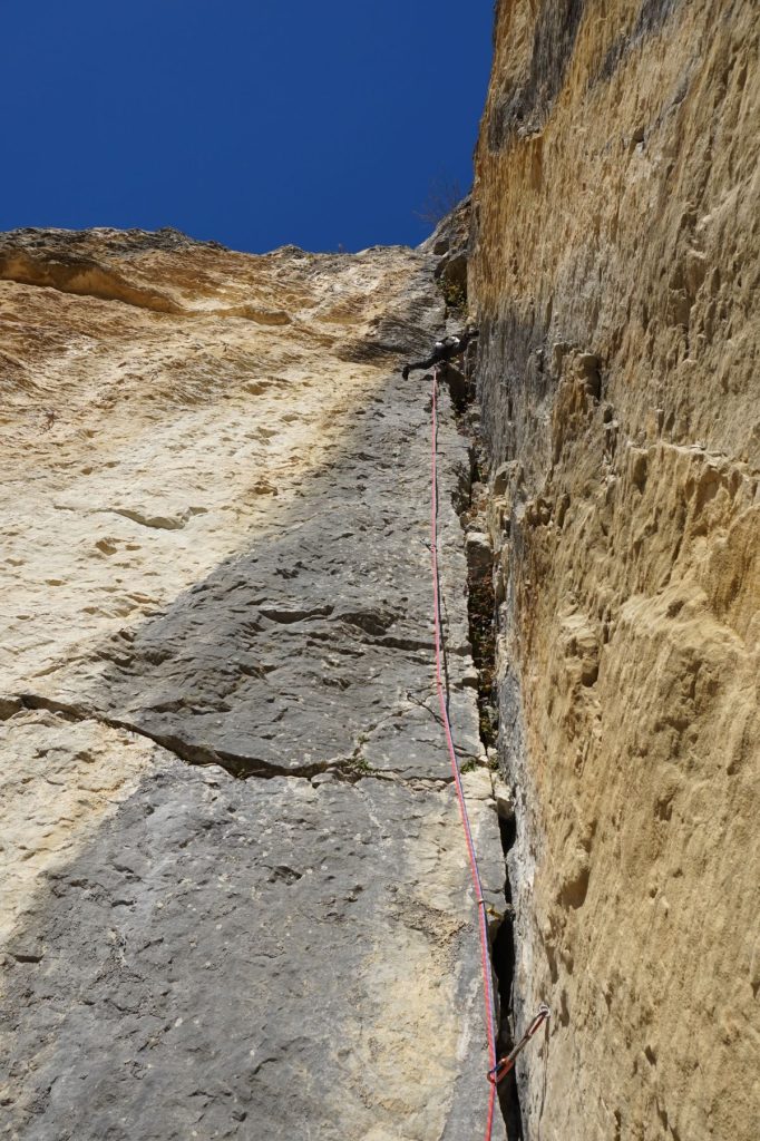 Alessandro Spinelli sul Diedro Nino Marchi - Foto Sassbaloss