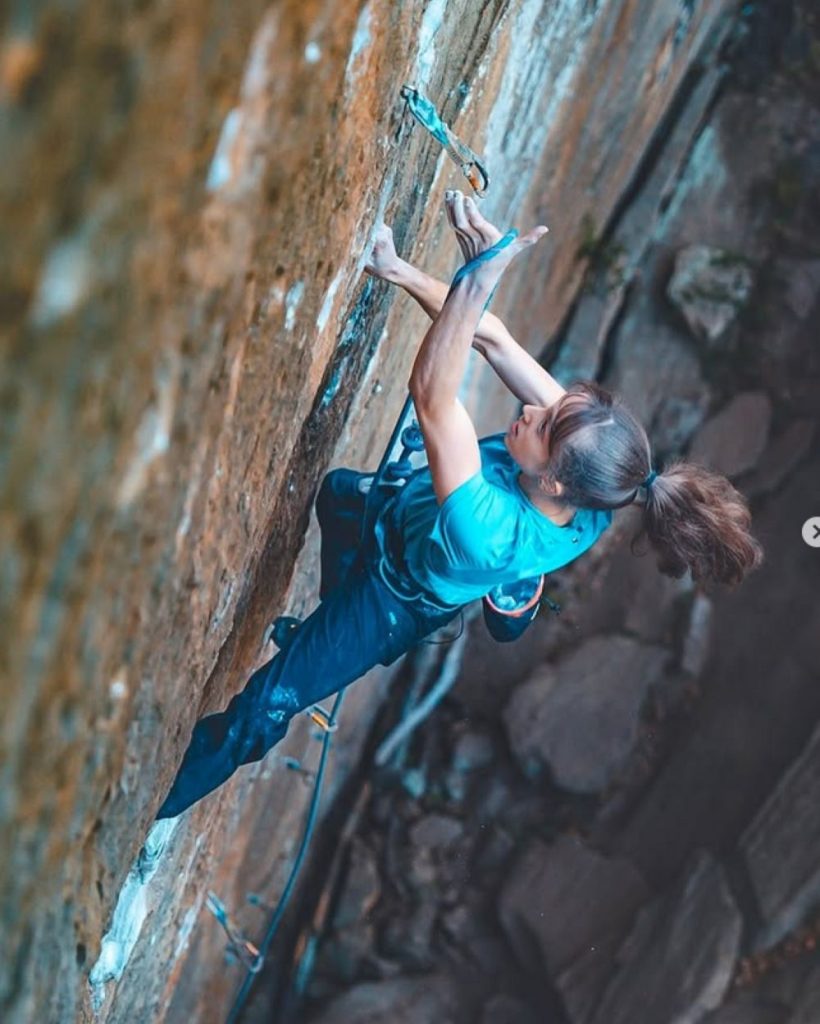 Annie Sanders su Pure Imagination. Foto IG annie.climbs.sanders