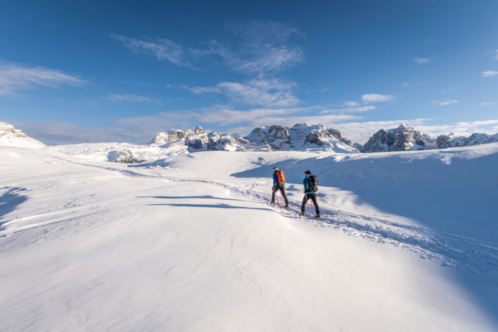 Escursioni nella neve non battuta a Madonna di Campiglio. Foto Thomas Griesbeck