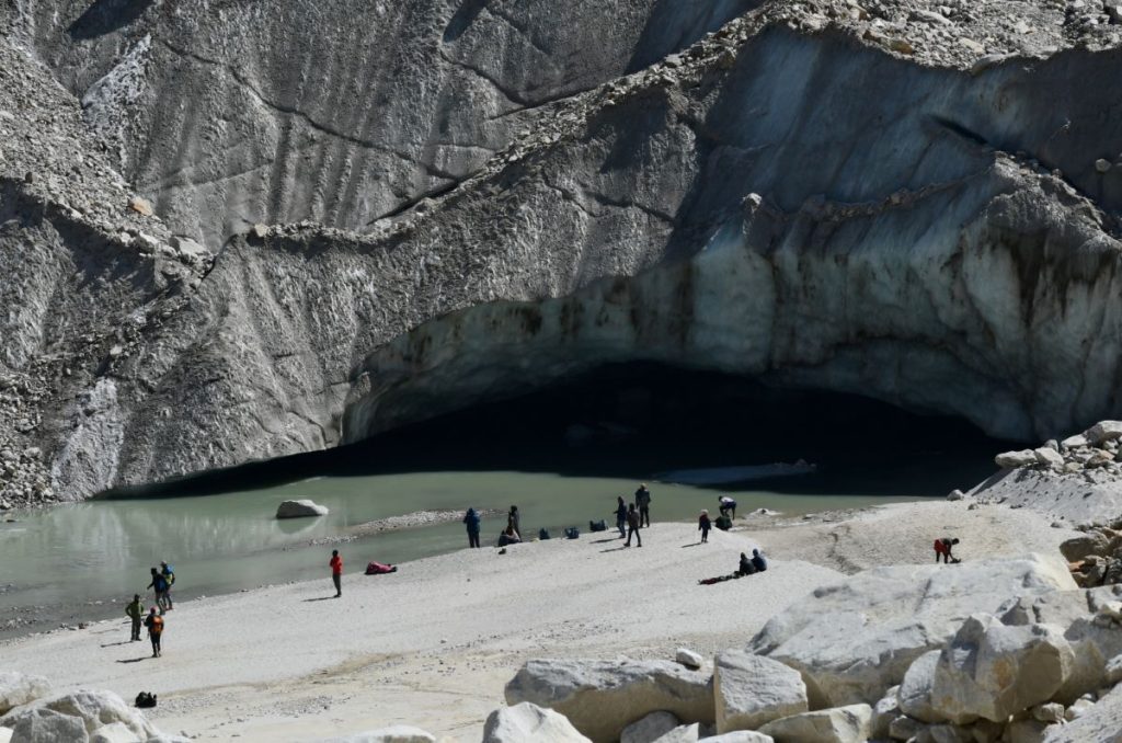 Gaumukh, il Gange sgorga dal ghiacciaio, foto Stefano Ardito
