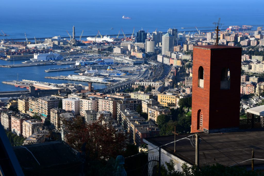 Genova dal Righi, foto Stefano Ardito