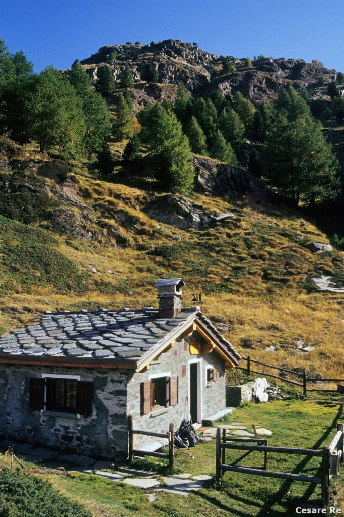 Il Casotto di Teppe Longhe utilizzato dai guardaparco del ParcoNazionale Gran Paradiso. Foto Cesare Re