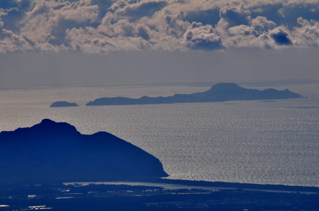 Il Circeo e Ponza dal Semprevisa ,foto Stefano Ardito