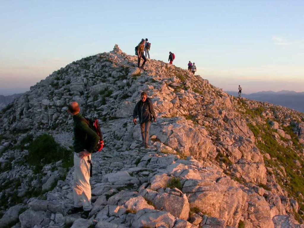 La cresta che porta alla vetta della Pania dela Croce