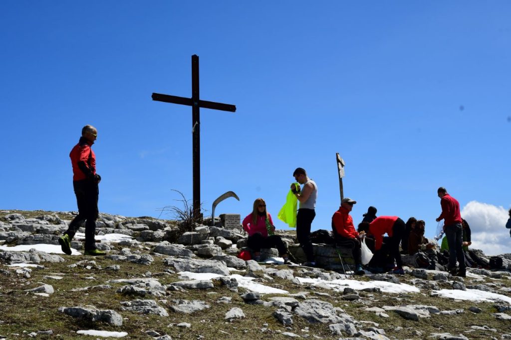 La vetta del Monte Pellecchia. Foto Stefano Ardito