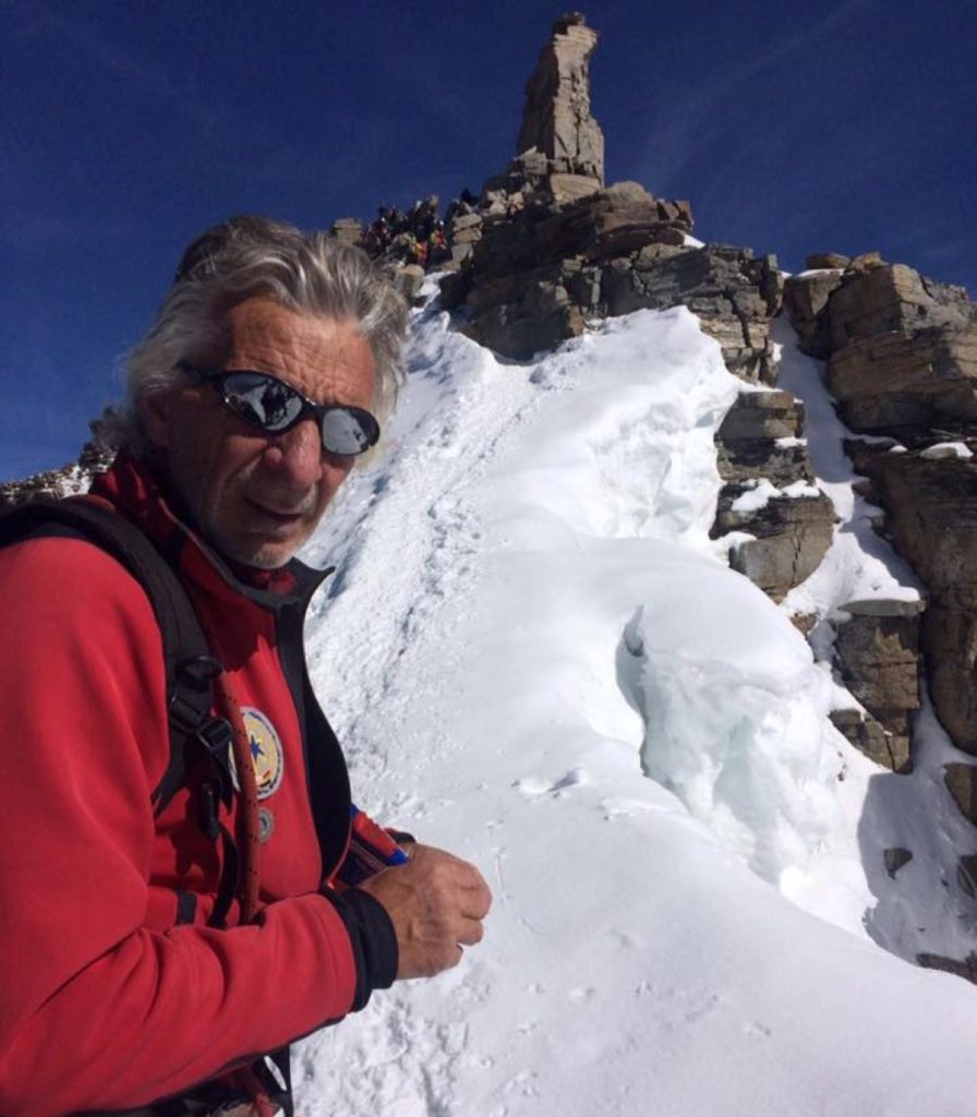 Aldo Cambiolo sul Gran Paradiso, il suo ufficio