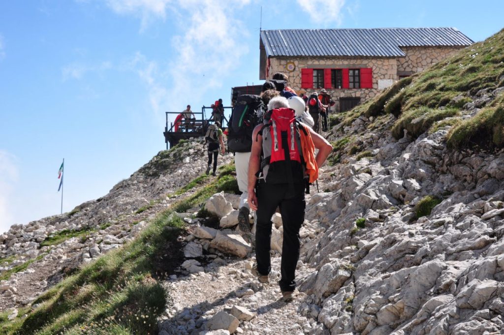 Arrivo al rifugio Franchetti, foto Stefano Ardito