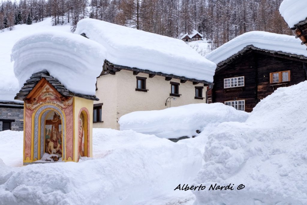 Bosco Gurin, il villaggio venne fondato dai walser provenienti dalla Val Formazza nel 1240. Foto Alberto Nardi
