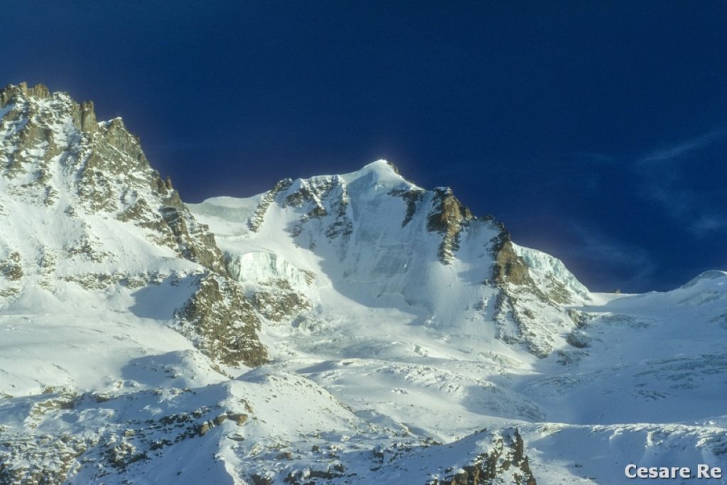 La Nord del Gran Paradiso dal rifugio Chabod. Foto Cesare Re