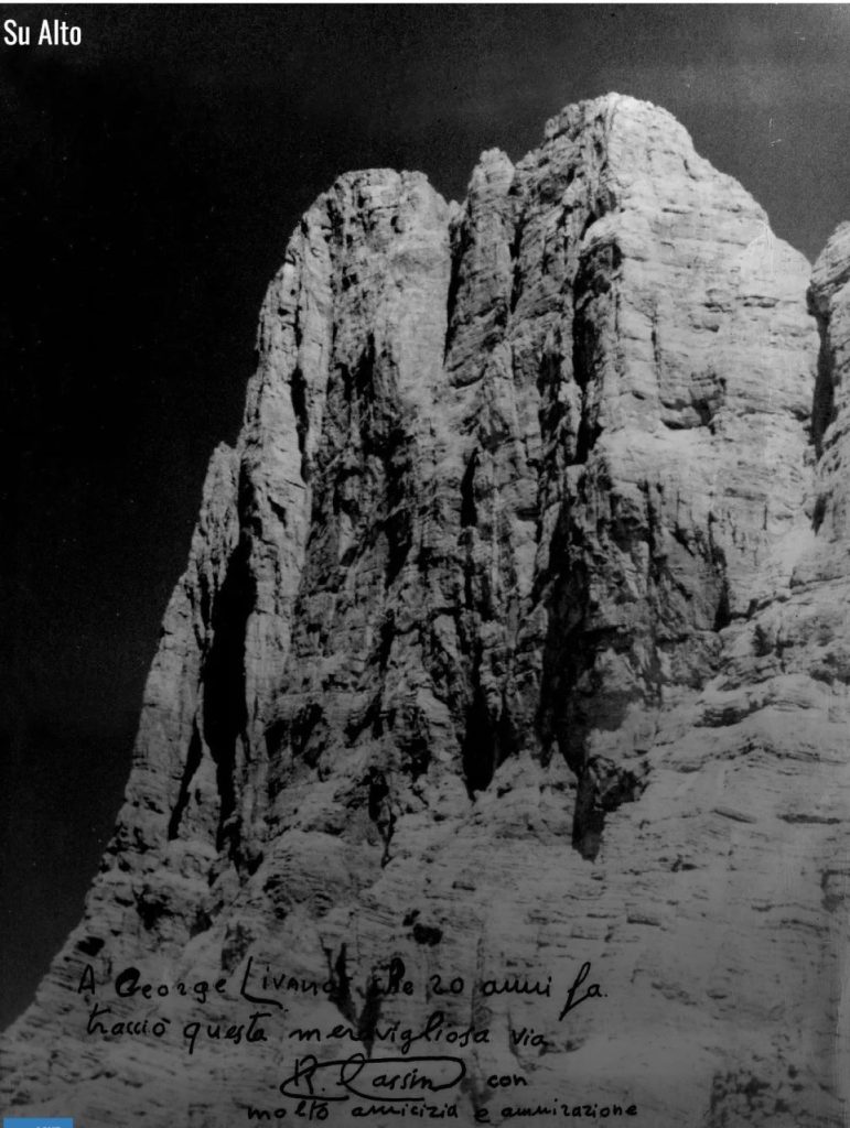 La cartolina di congratulazioni inviata a Livanos da Riccardo Cassin dopo l