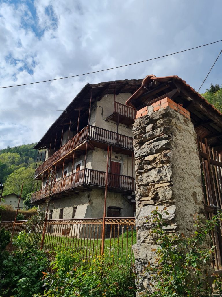 La casa della Poet a Traverse di Perrero