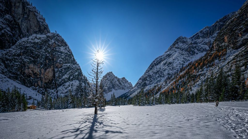 La piana nei pressi del Rifugio Tre Scarperi. Foto Luigi Tassi