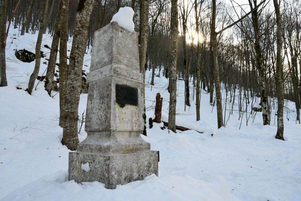 Monumento a Paolo Emilio Cichetti, foto Stefano Ardito