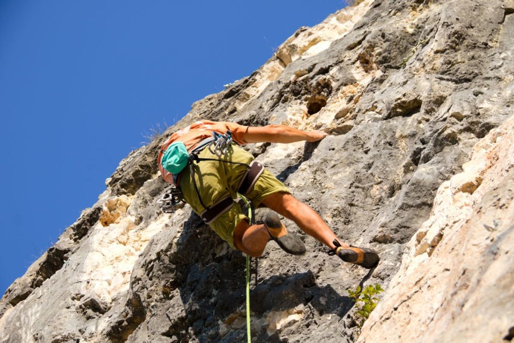 Una delle vie della falesia di Crozi de Maranza