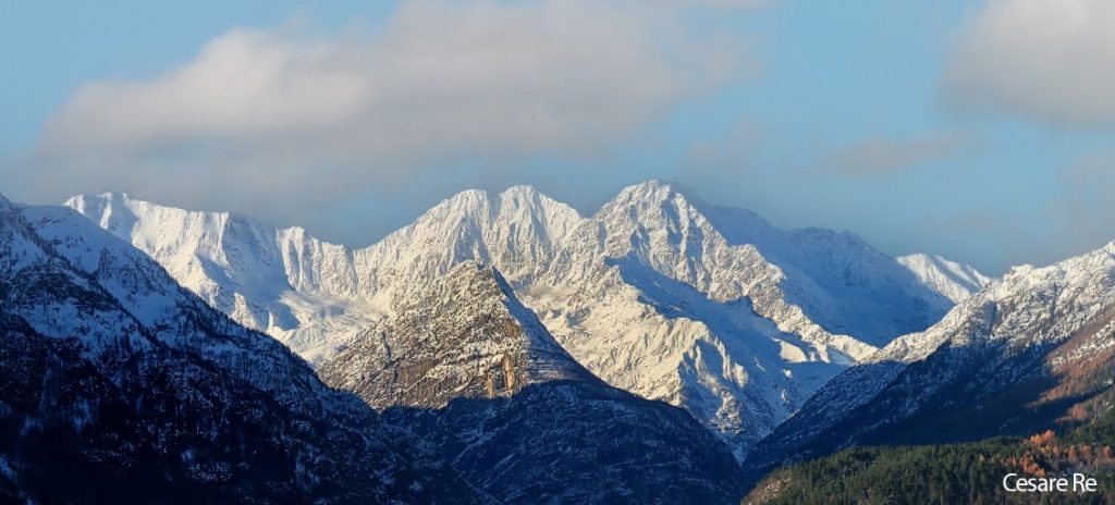 Weissmies, il Lagginhorn e il Fletschorn, il cosiddetto Trittico del Sempione. Foto Cesare Re