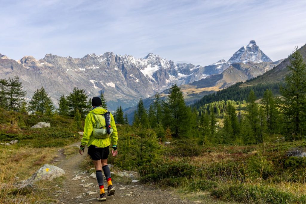 Lungo la discesa verso Valtournenche. Foto Roberto Roux-Zzam! Agency