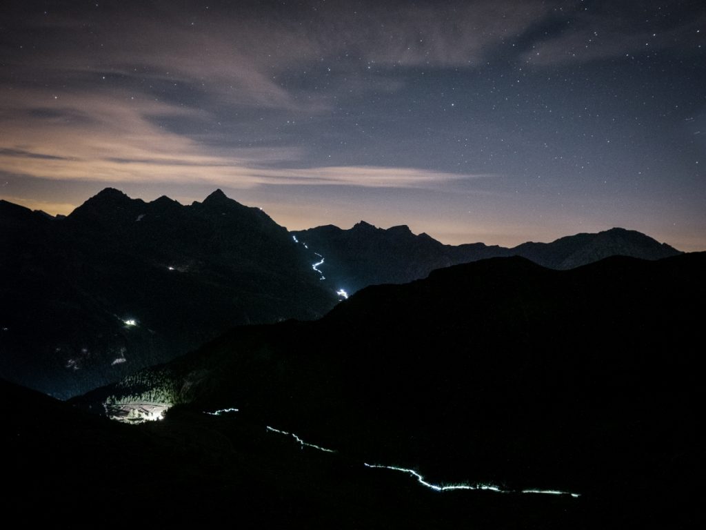 La lunghissima fila dei concorrenti del Tot Dret. Foto Stefano Coletta