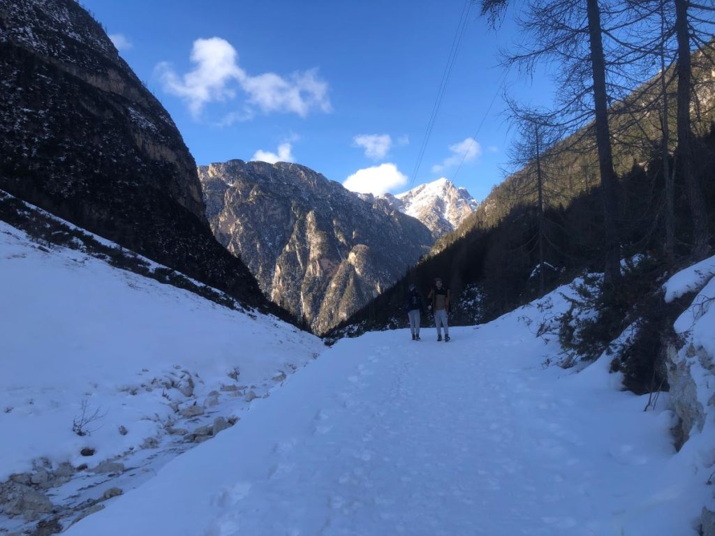 Il Monte Specie ( 2307) e il Picco di Vallandro (2839 m) dalla valle della Rienza. Foto M. Spampani