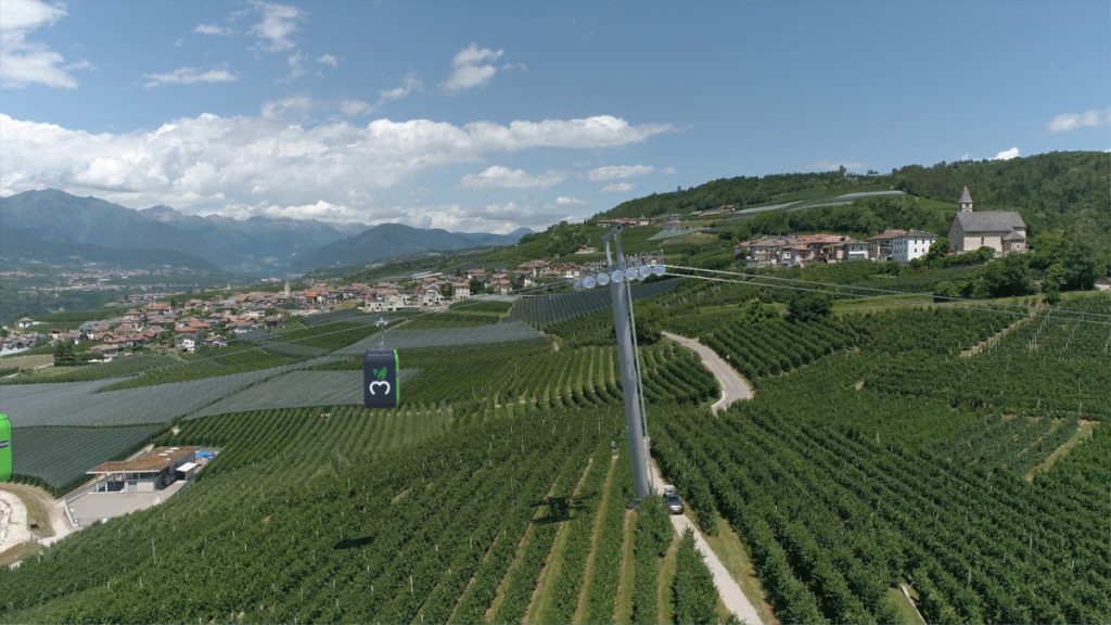 La Funivia per il trasporto delle mele in Val di Non @Melinda