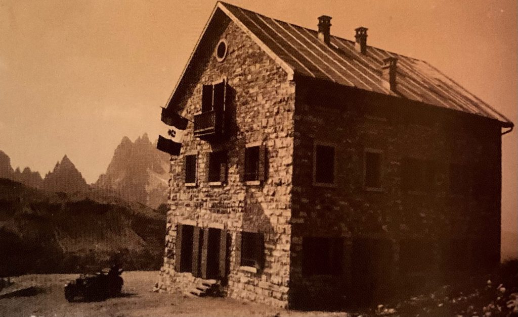 Il Rifugio Principe Umberto. Foto A. Zardini