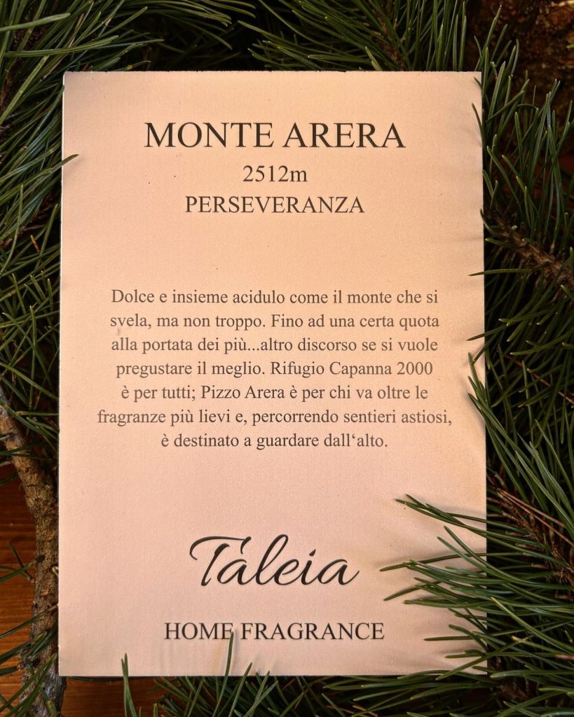 Il foglio illustrativo che accompagna ogni profumo