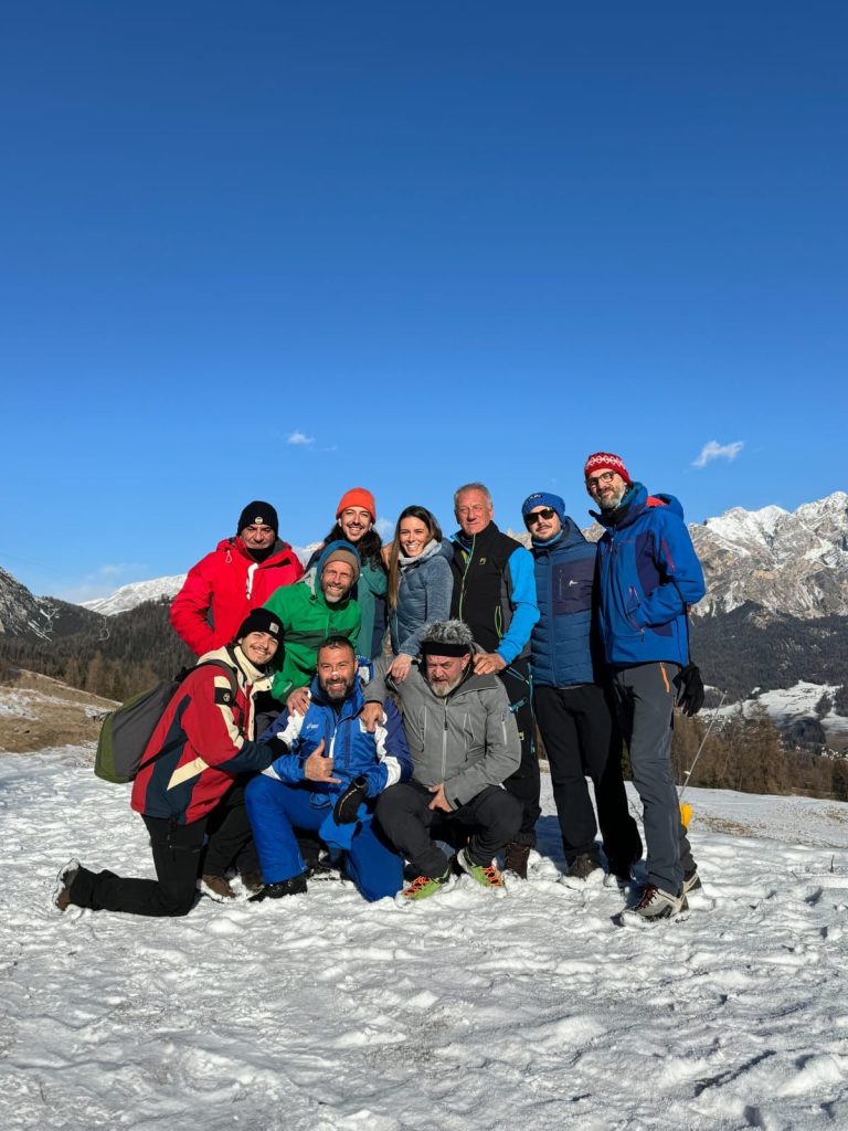 Il team di Linea Bianca durante la preparazione della puntata