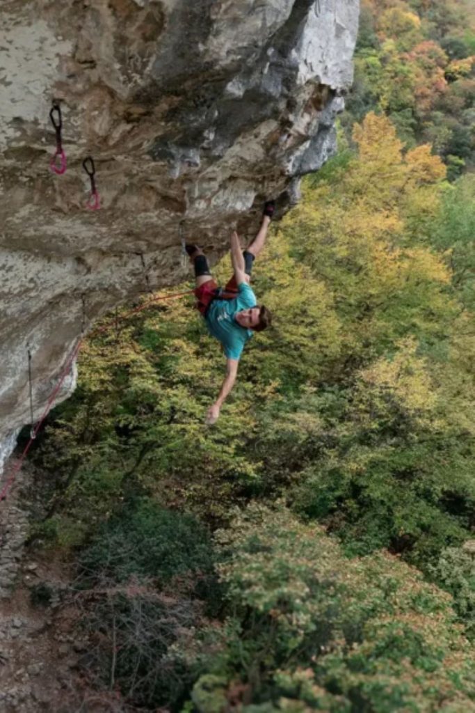 Seb Bouin su Narcissus ad Albenga. Foto Clarisse Bompard