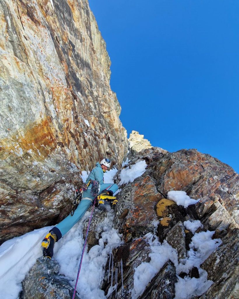 Un passaggio della nuova via. FB Cazzanelli Francois