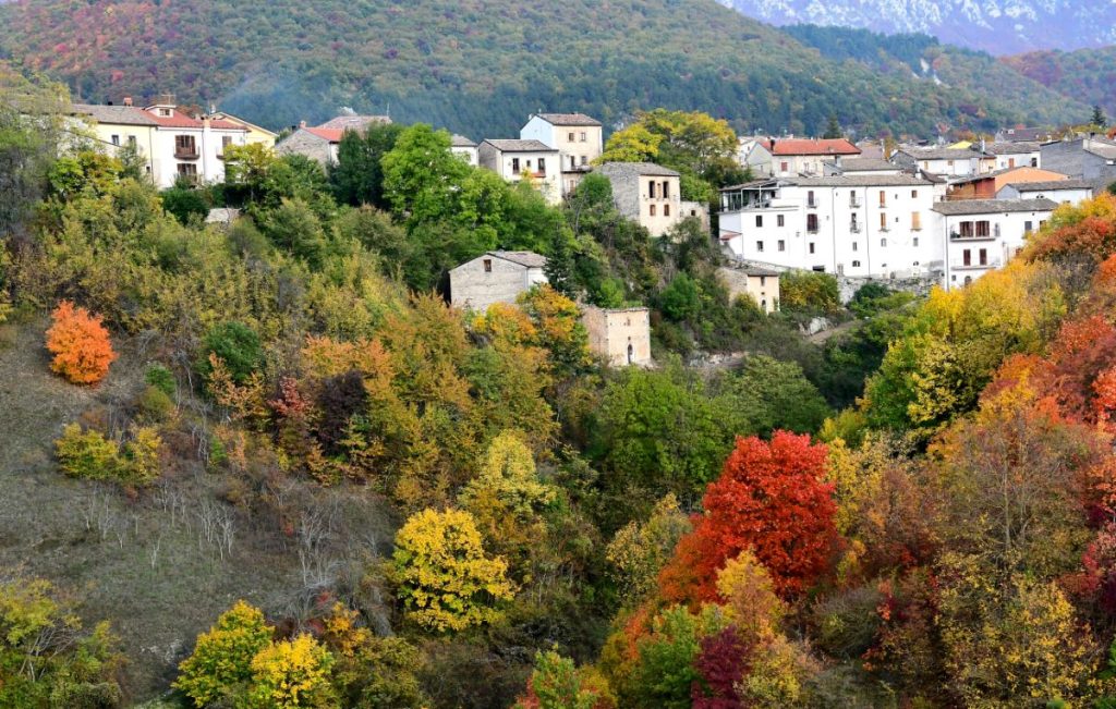 Cansano in autunno, foto Stefano Ardito
