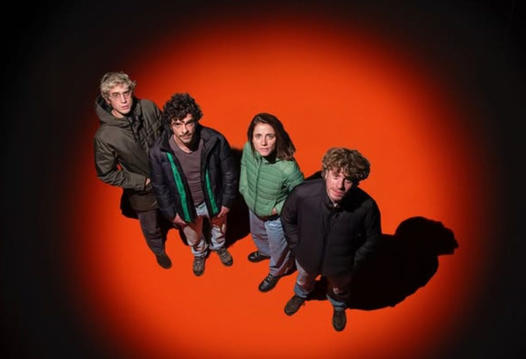 Il cast della piece teatrale Touching the void