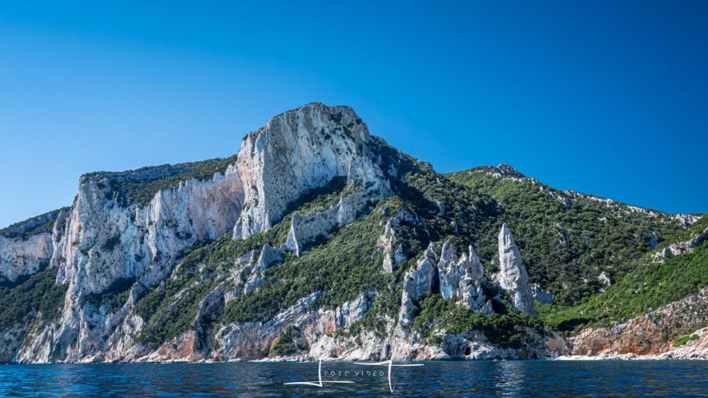 Goloritzé dal mare. Foto Luigi Tassi