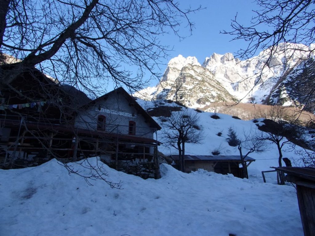 Rifugio Casera Ditta, nel territorio di Erto e Casso (PN)
