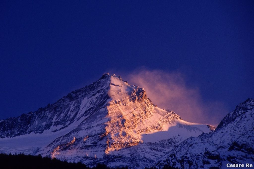 Alba sulla Grivola. Foto Cesare Re