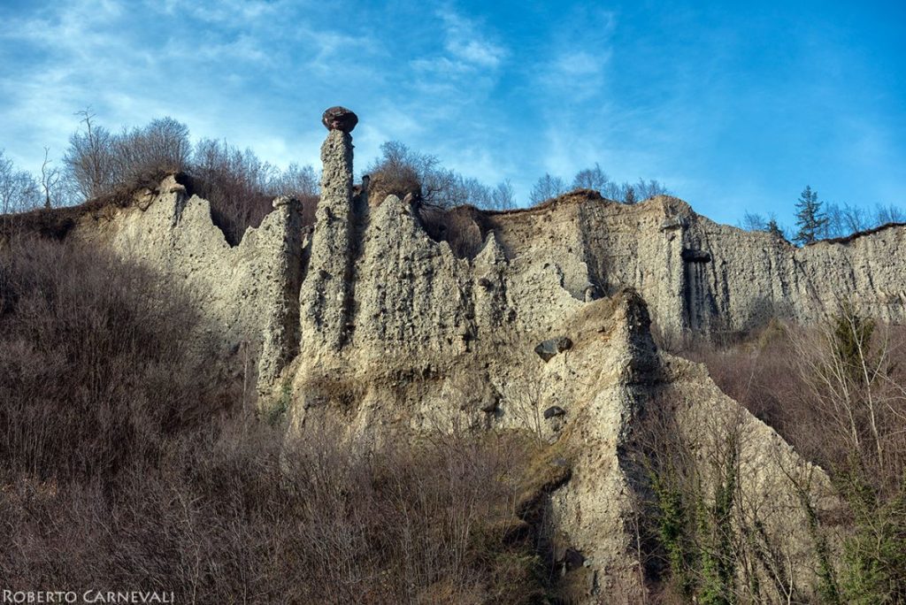 Nella Riserva delle Piramidi di Zone. Foto Roberto Carnevali