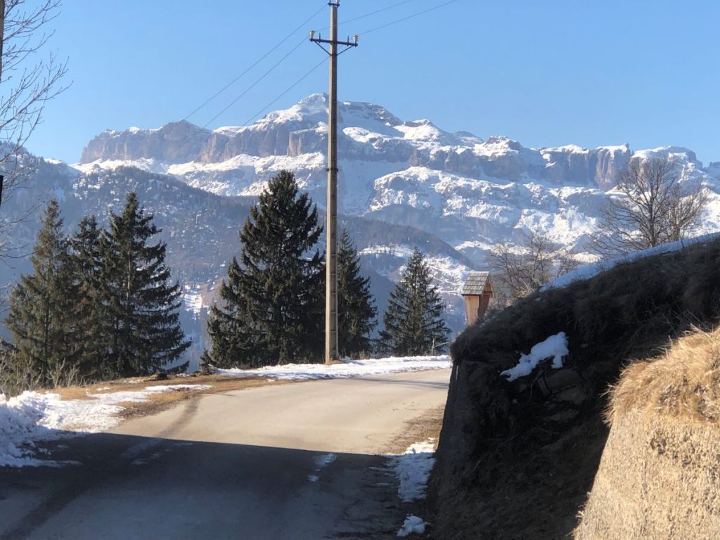 Il Civetta visto da Larzonei. Foto Massimo Spampani