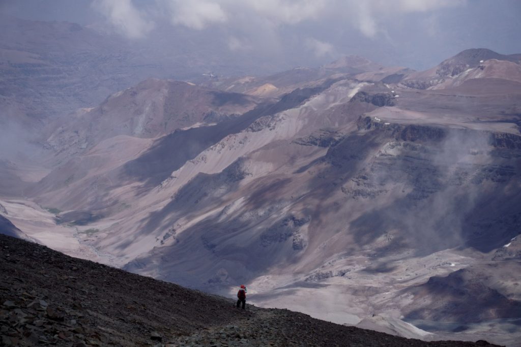 La valle del Campamento Federacion vista dal Rifugio de Agostini. Foto Elena Casolaro