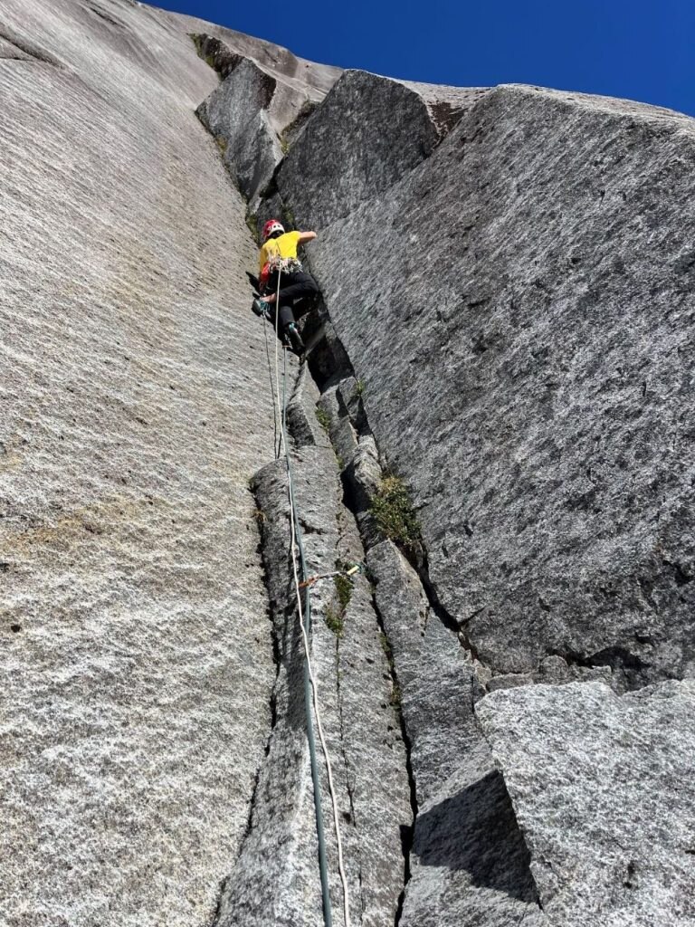 Lungo la nuova via. Foto Marco Zanchetta