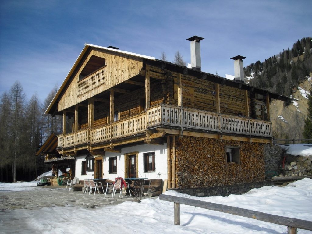 Rifugio Emblatribm a Sauris . FB Raffaele Padovan