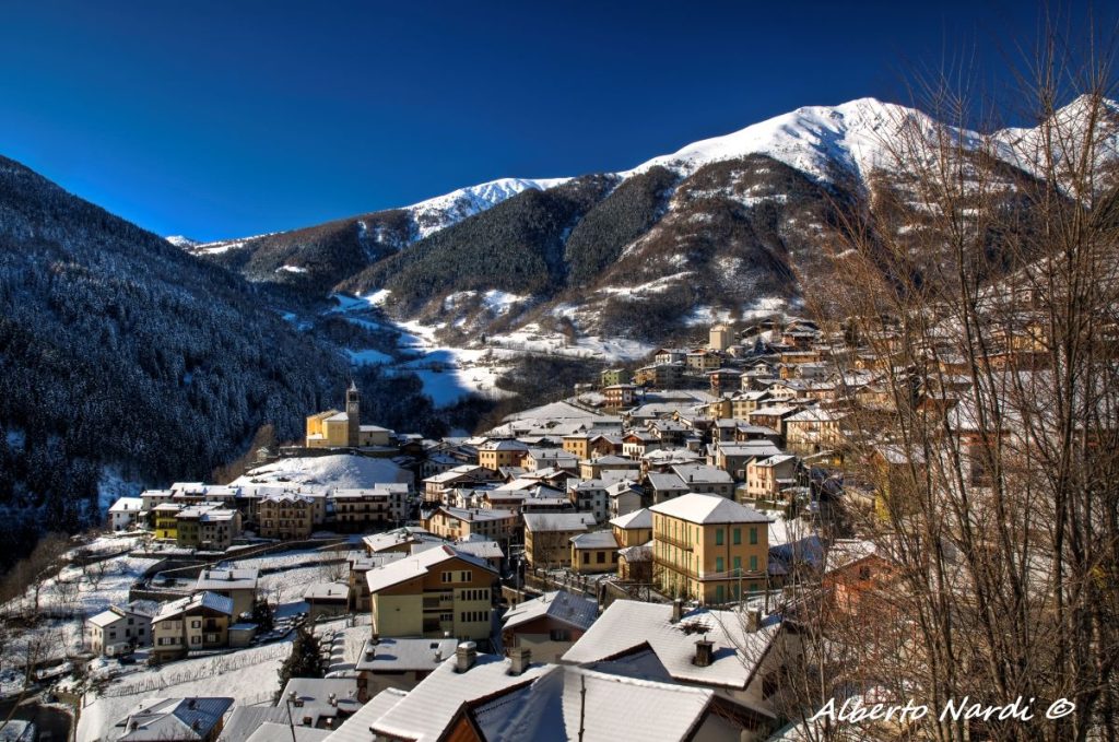Il paese di Monno. Foto Alberto Nardi