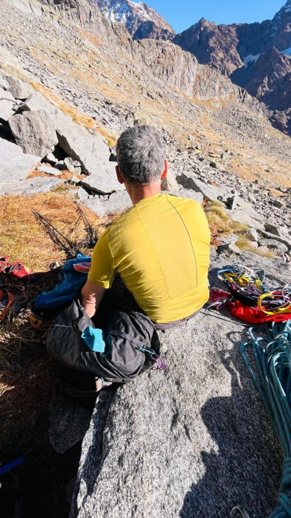 Il mesto ritorno alla base della parete, foto M. Comi