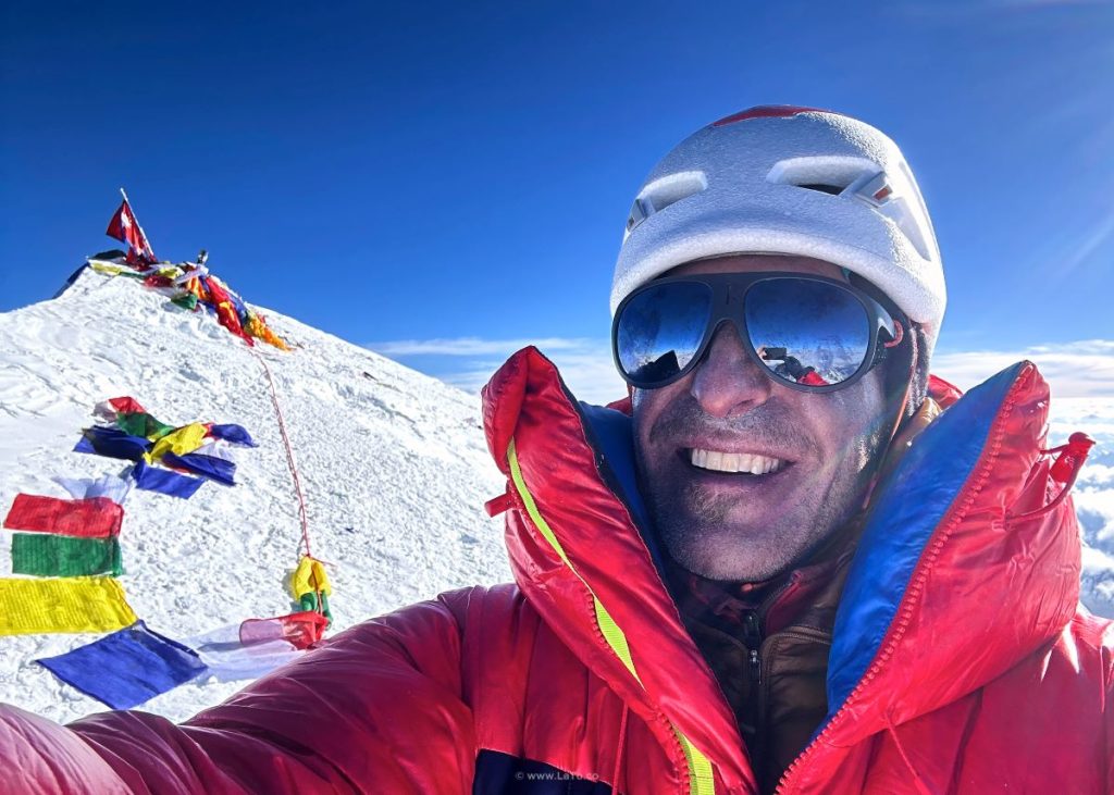 Tommaso Lamantia sulla vetta del K2. Foto Tommaso Lamantia
