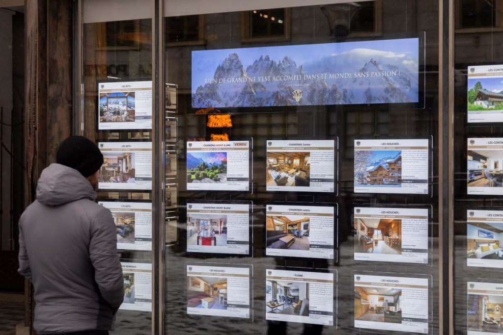 Annunci immobiliari a Chamonix. Con il nuovo provvedimento cambieranno molte cose @ Ansa