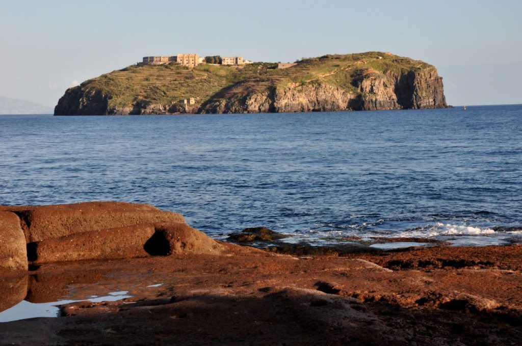 Santo Stefano da Ventotene, foto Stefano Ardito